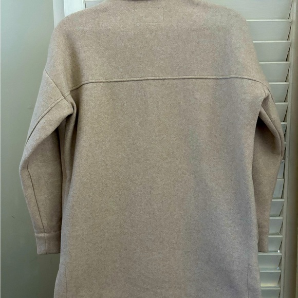 Banana Republic Oversized Cozy Shacket - Picture 6 of 7